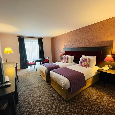 Burren Atlantic Hotel & Holiday Cottages Ballyvaughan Buitenkant foto