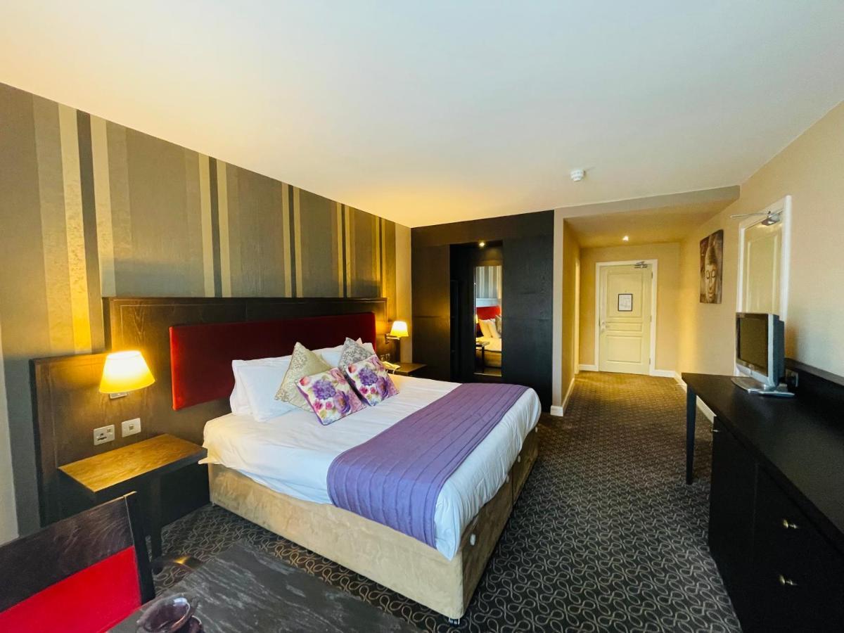 Burren Atlantic Hotel & Holiday Cottages Ballyvaughan Buitenkant foto