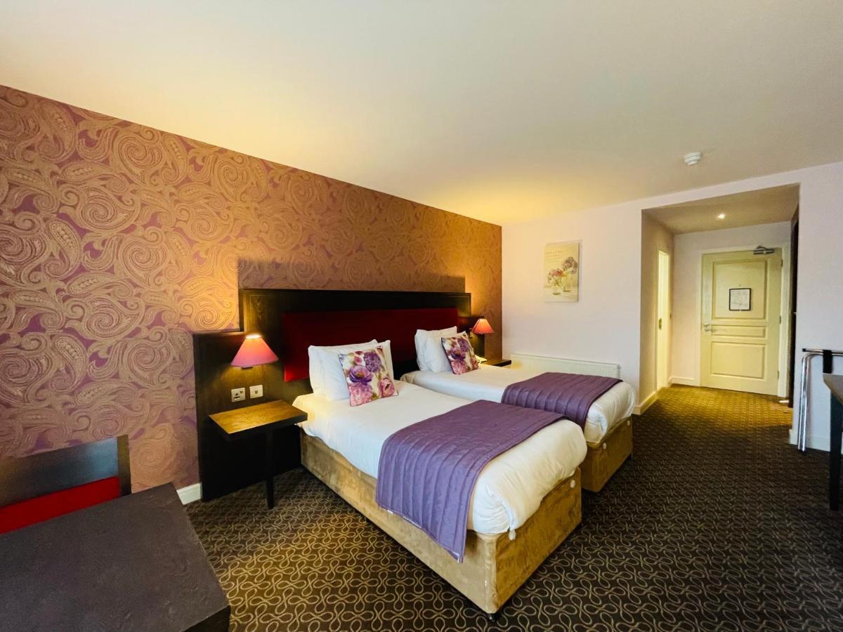 Burren Atlantic Hotel & Holiday Cottages Ballyvaughan Buitenkant foto