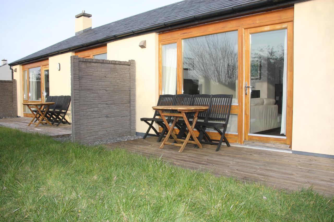 Burren Atlantic Hotel & Holiday Cottages Ballyvaughan Buitenkant foto